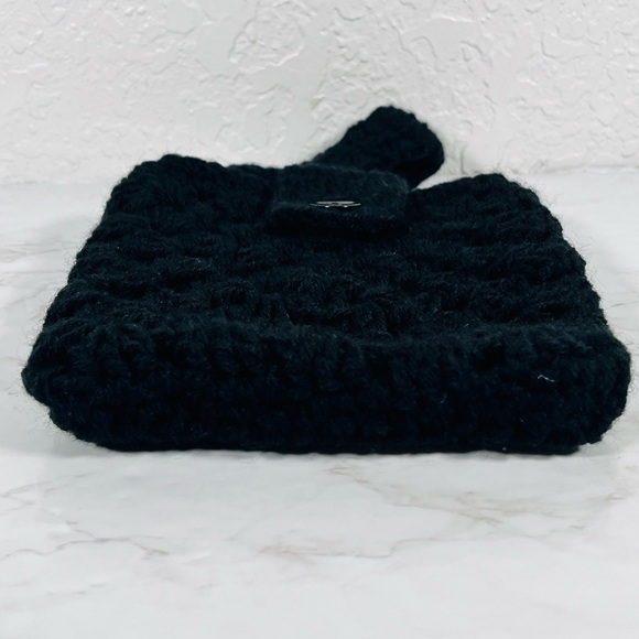 Black Crochet Wristlet Bag - Picture 6 of 11